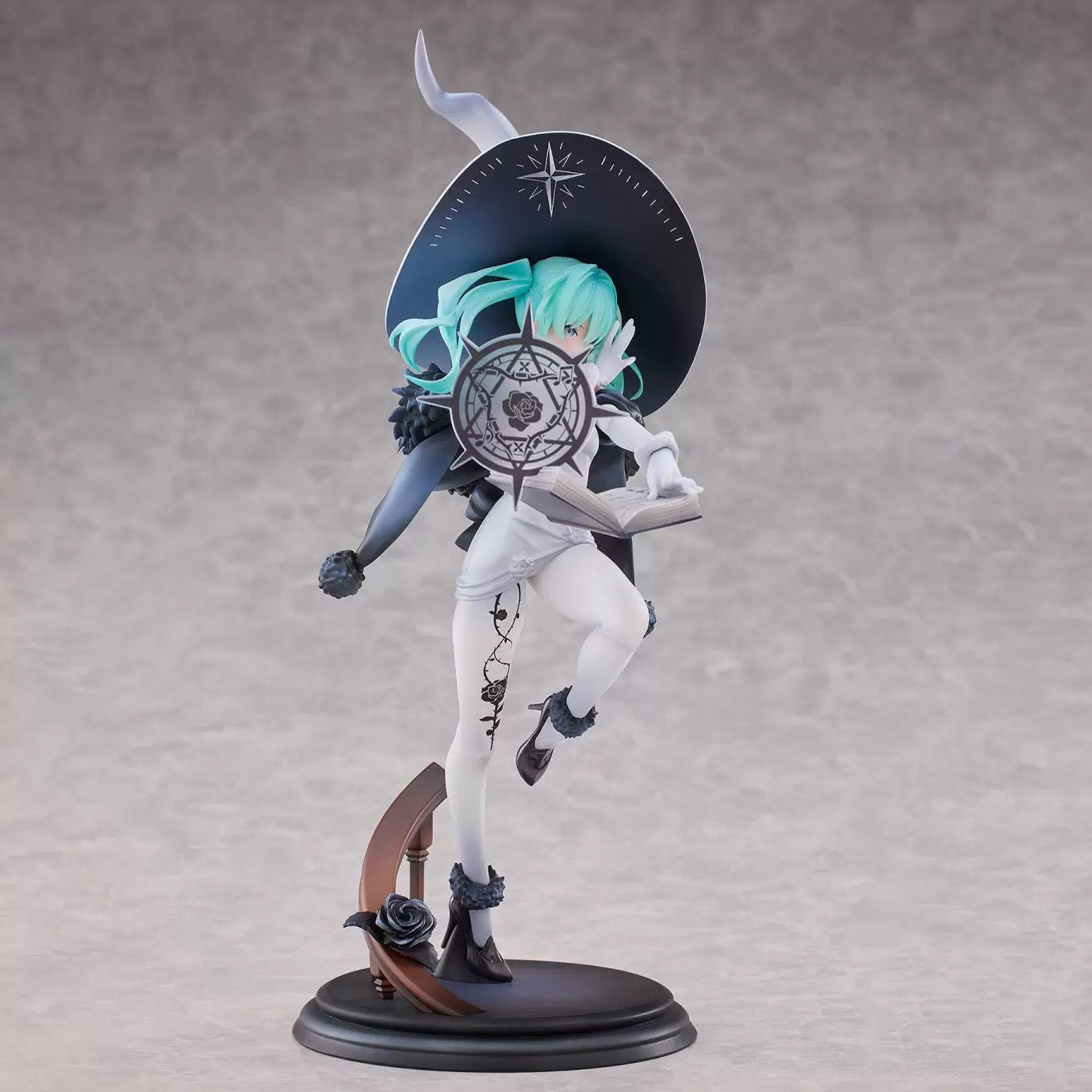 PREORDER - 50% NON REFUNDABLE deposit for Hatsune Miku - Rise Up - 1/8 Figure - Fantasia Witch Ver - arrival July 2025 - delayed till September