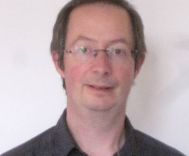 Robert Simpson image